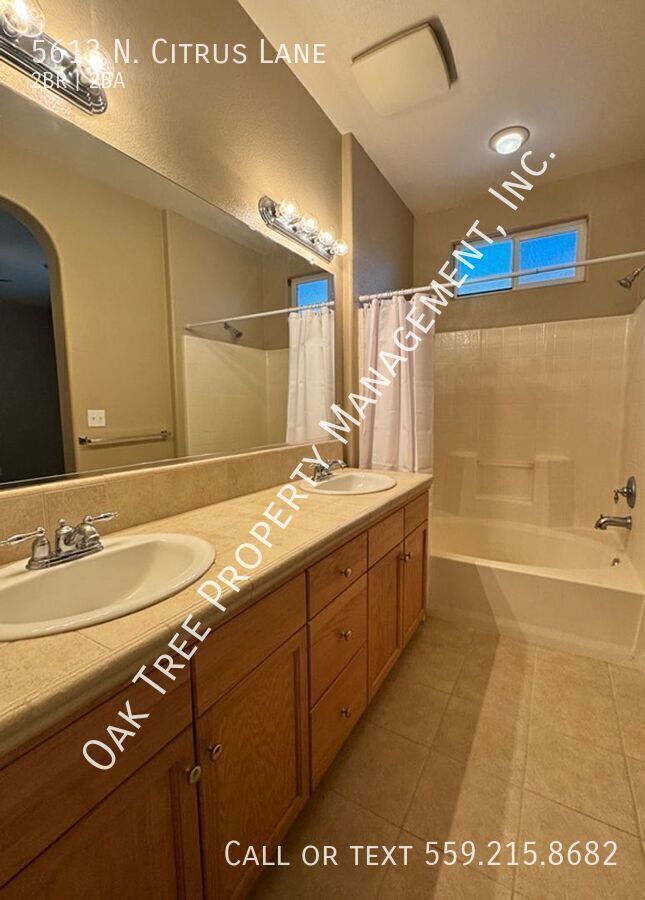 Building Photo - 5613 N Citrus Ln