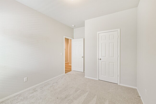 Building Photo - 2135 Twisted Cedar Ct