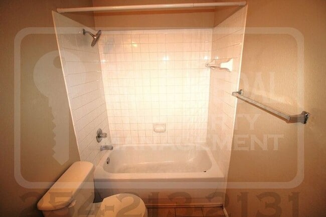 Building Photo - 3408 Barcelona Dr