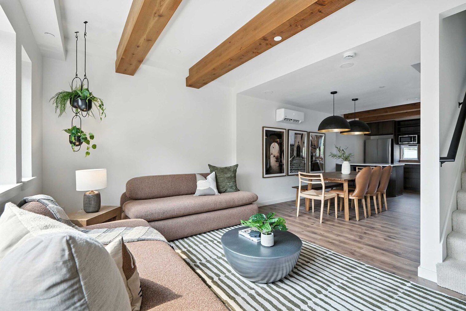 Building Photo - 925 NE 23rd Ave