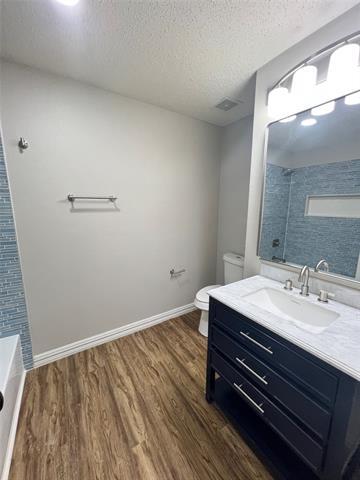 Building Photo - 613 Norwood Dr