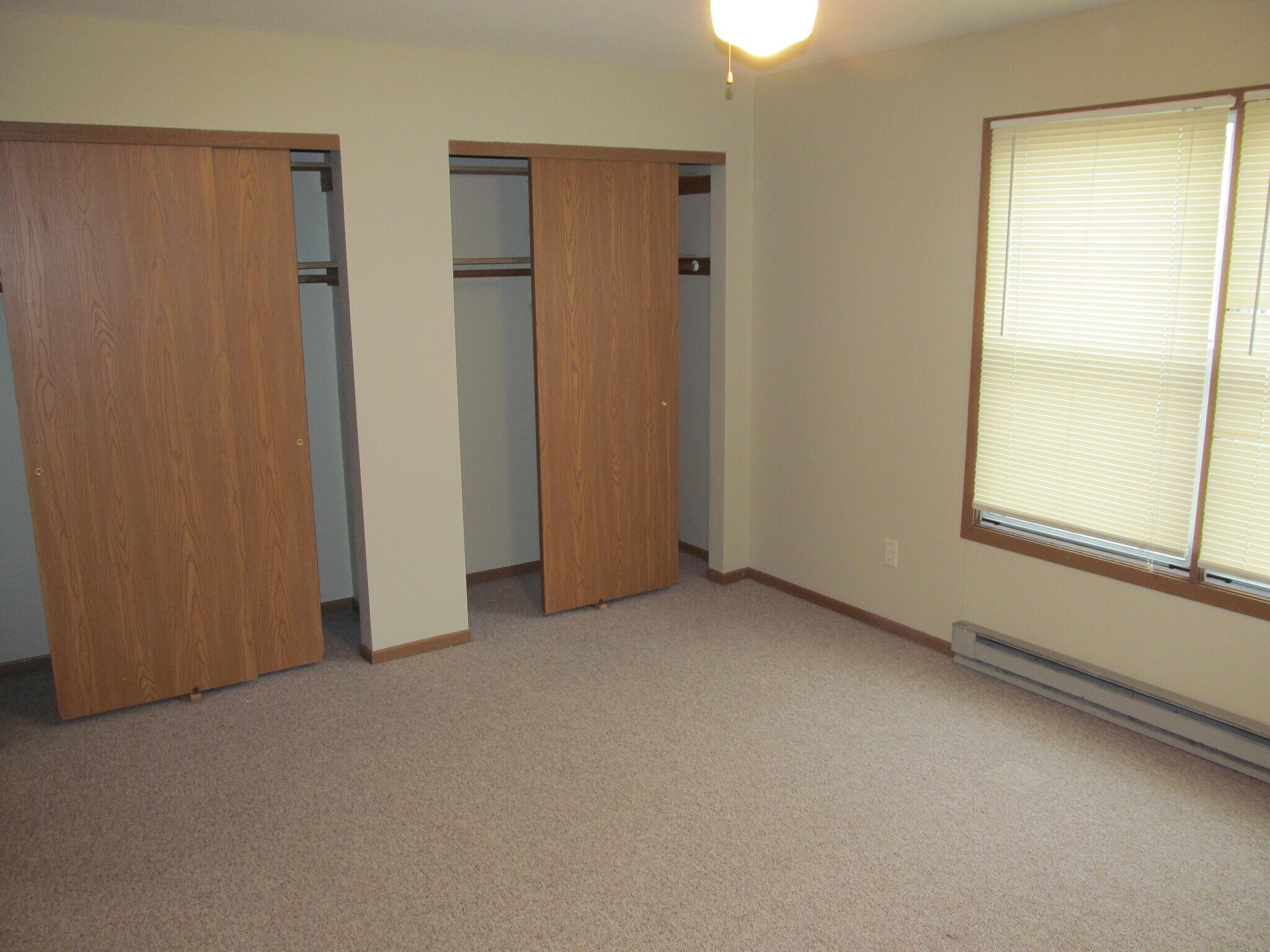 Building Photo - 2035 Sylvan Way