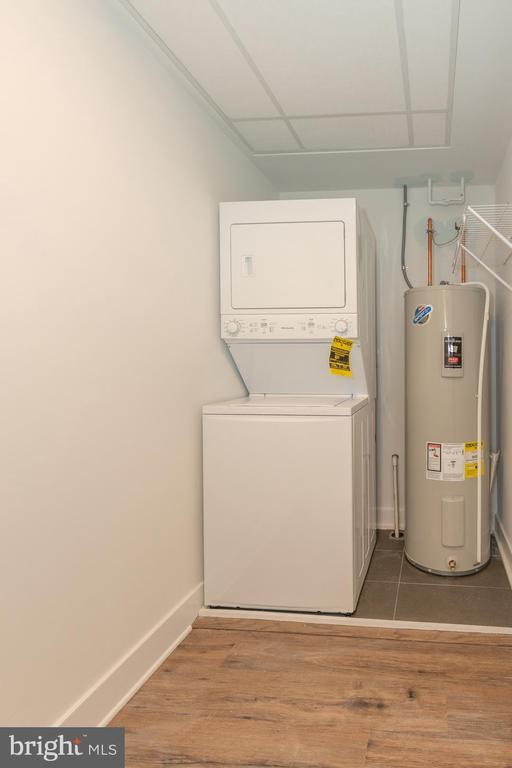 Building Photo - 2220 Master St