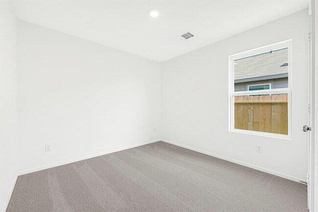 Building Photo - 25664 Rose Creek Dr