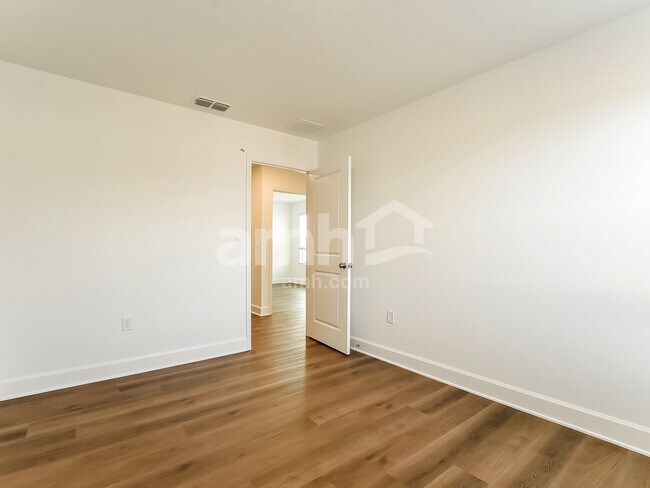 Building Photo - 2711 Radha Wy