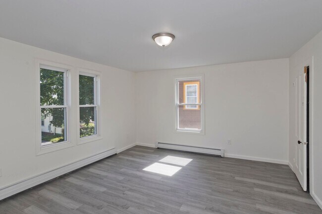 Building Photo - 22-24 Highland Ave