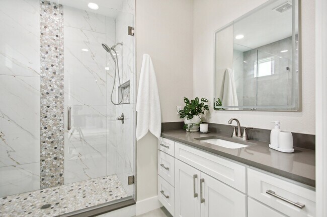 Building Photo - The Domains