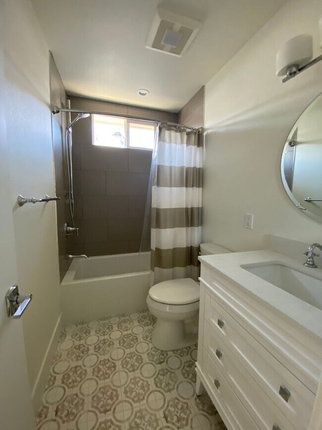 Building Photo - CDM Property
