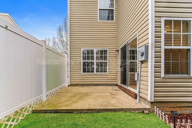 Building Photo - 123 Baberton Dr