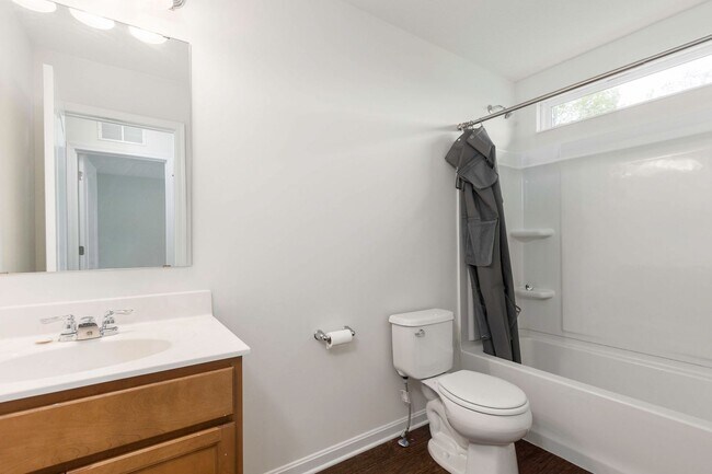 Building Photo - 12064 Parkview Trace Dr