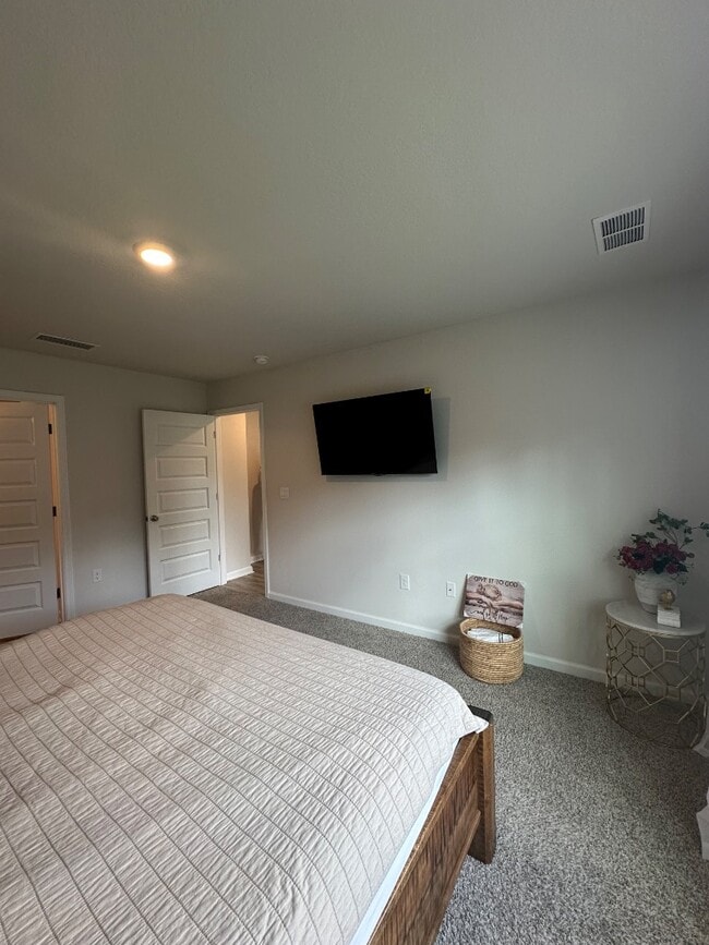 Building Photo - 8670 Pathstone Blvd
