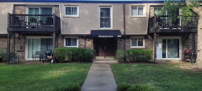 Primary Photo - 240 N Carter St