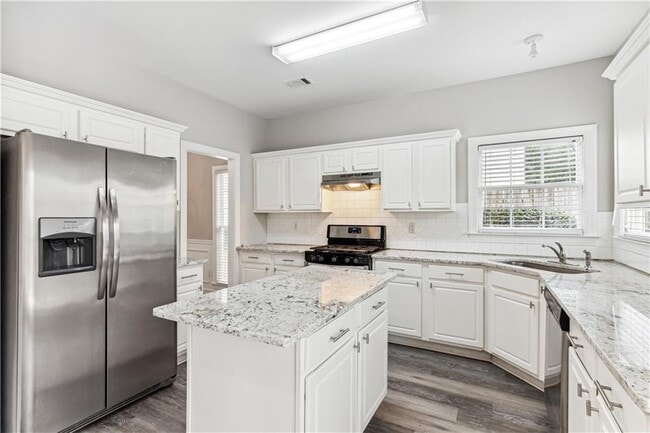Building Photo - 630 Kimball Parc Way