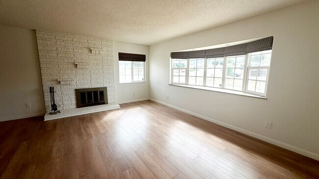 Building Photo - 22684 Minona Dr