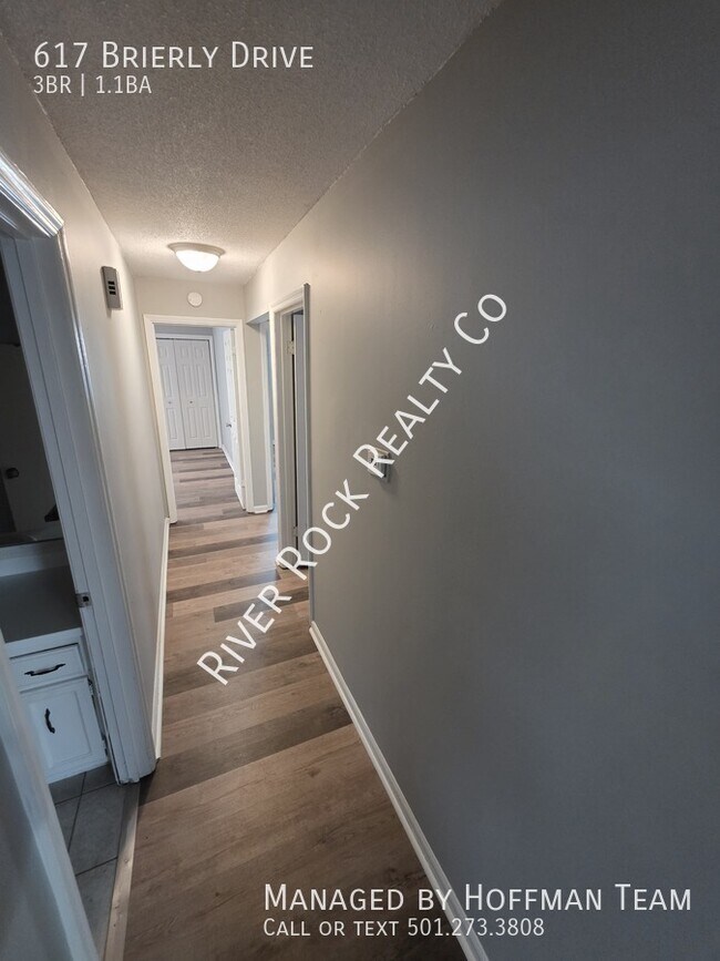 Building Photo - 617 Brierly Dr