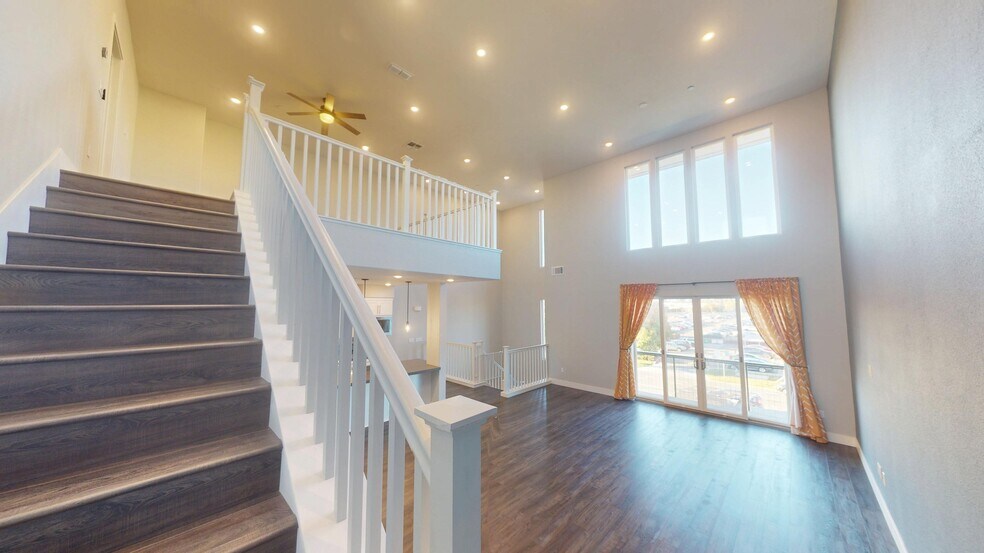 Building Photo - 44819 S Grimmer Blvd