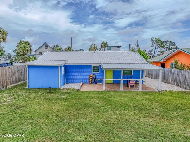 Building Photo - 7005 S Lagoon Dr