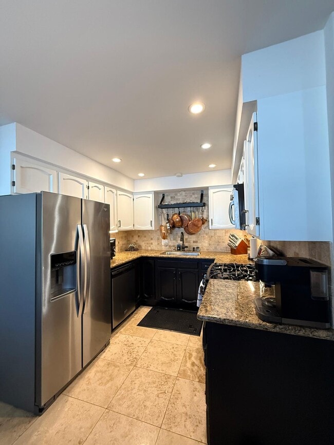Building Photo - 39 Porto Bello Dr