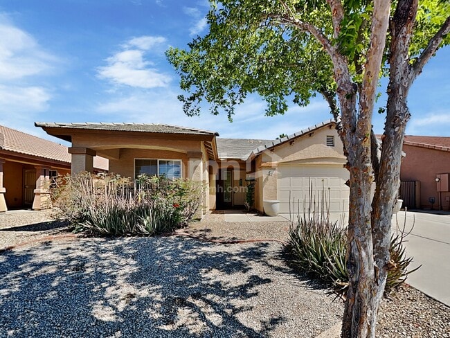 Building Photo - 16776 W Mesquite Dr