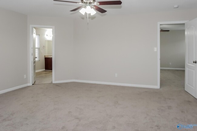 Building Photo - 141 Wethersfield Dr
