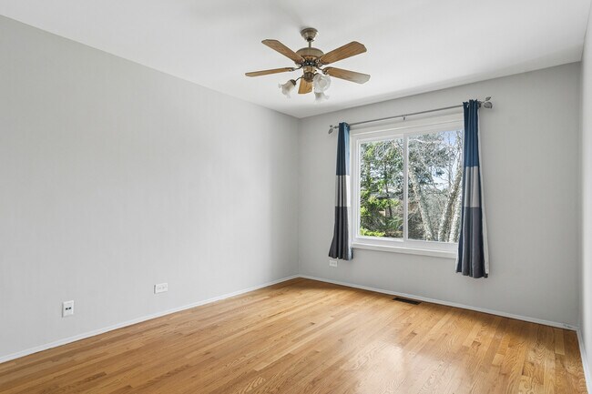 Building Photo - 452 Kennedy Pl