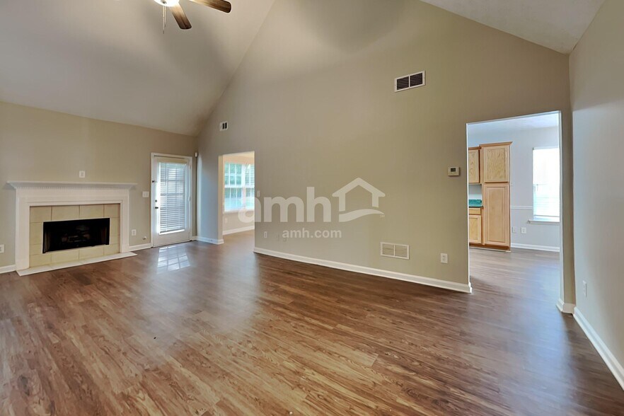 Building Photo - 1225 Stephens Pond View