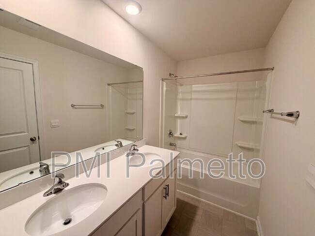Building Photo - 417 Spearman Ct