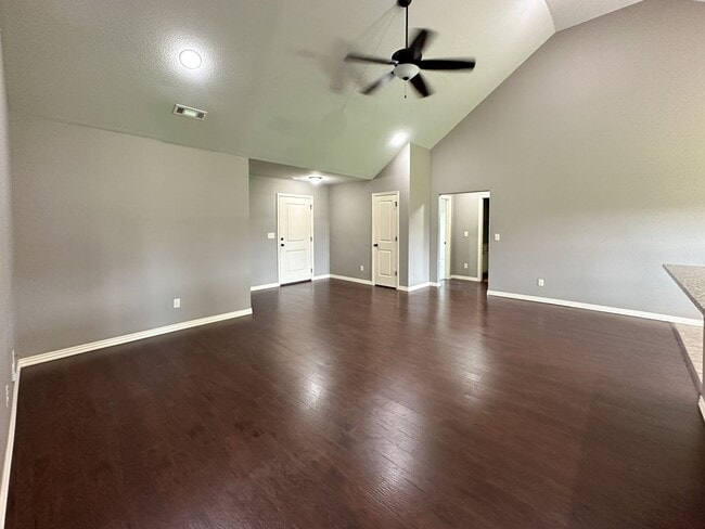 Building Photo - 1923 Price Ave