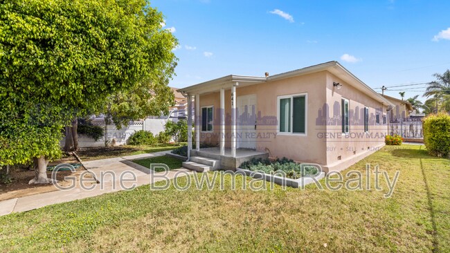 Building Photo - 641 C Ave