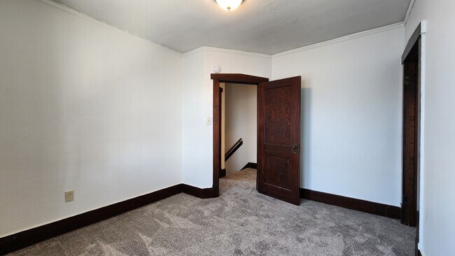 Building Photo - 1316 3rd Ave N