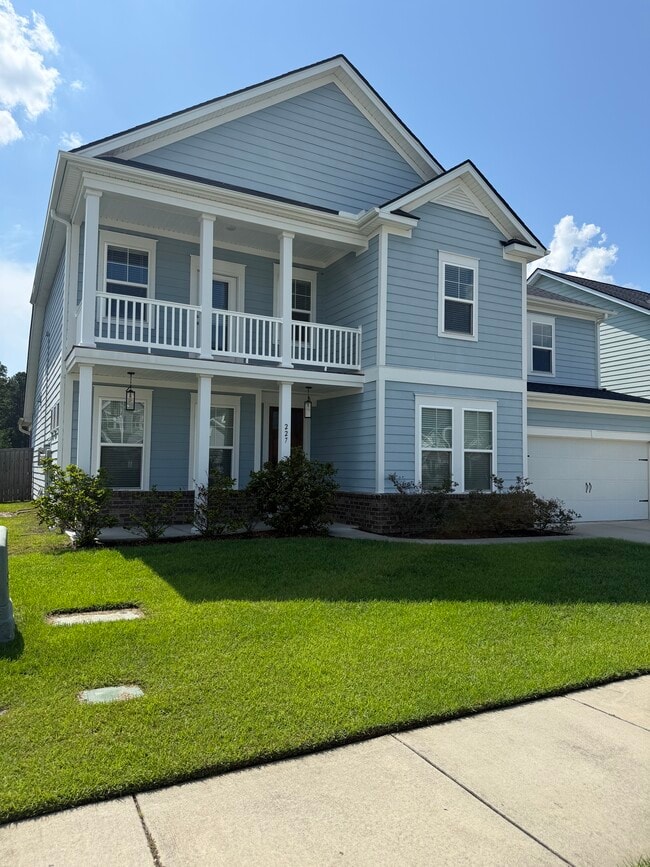 Building Photo - 227 Bering Ln
