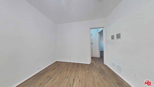 Building Photo - 15544 Romar St