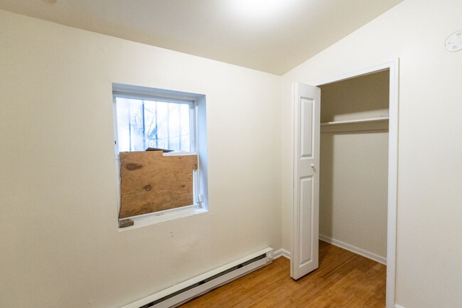 Building Photo - 2219 N 16th St