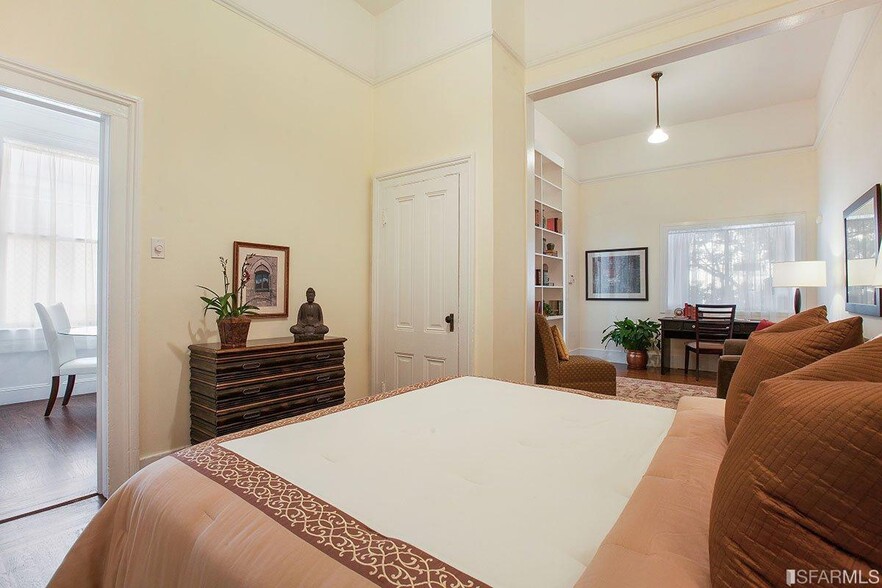 Primary Bedroom - 2755 Sutter Street