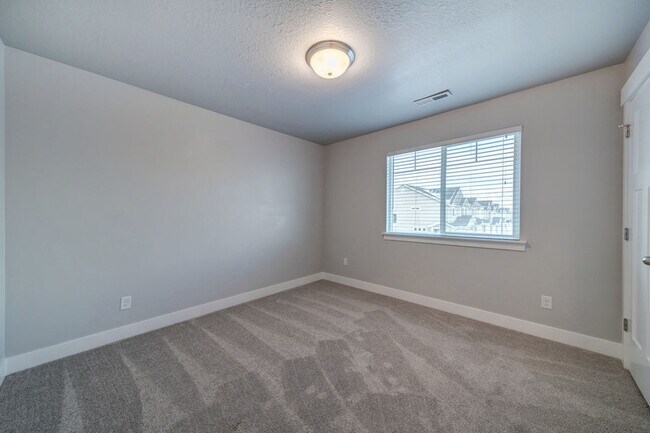 Building Photo - 13124 Tower Ridge Dr