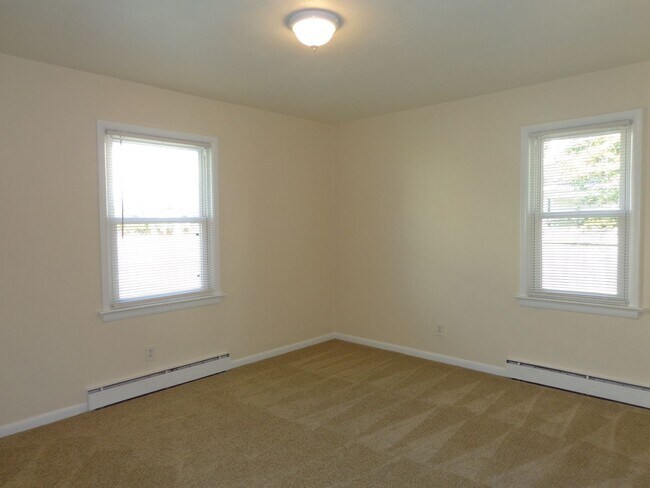 Building Photo - 4626 Coronet Ave