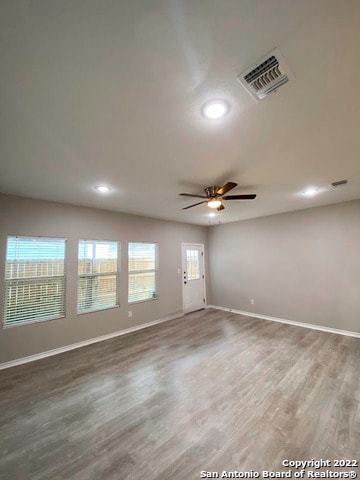 Building Photo - 6910 Crestway Rd
