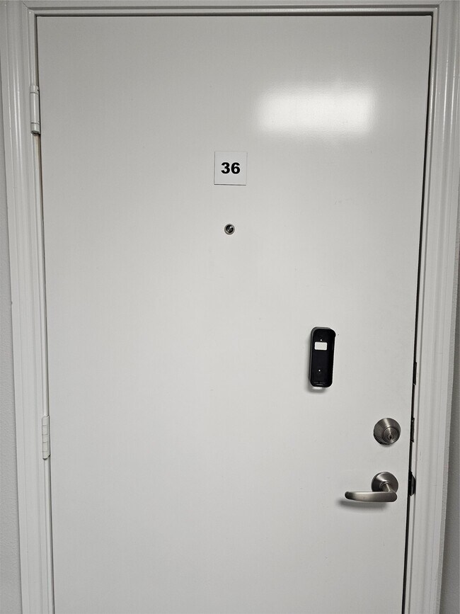 Building Photo - 8415 Hearth Dr