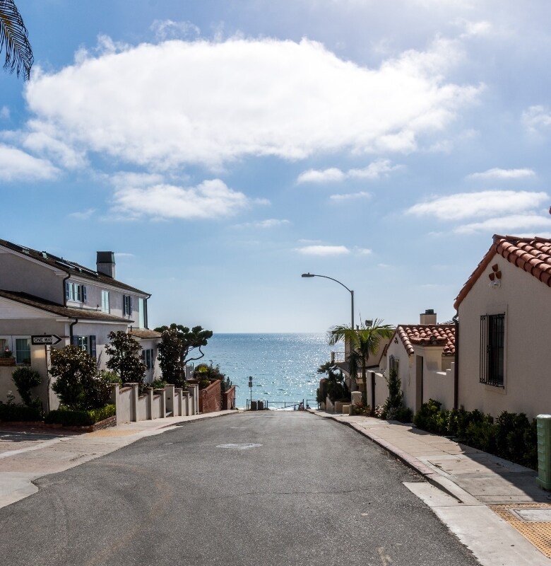 Building Photo - 7317 La Jolla Blvd