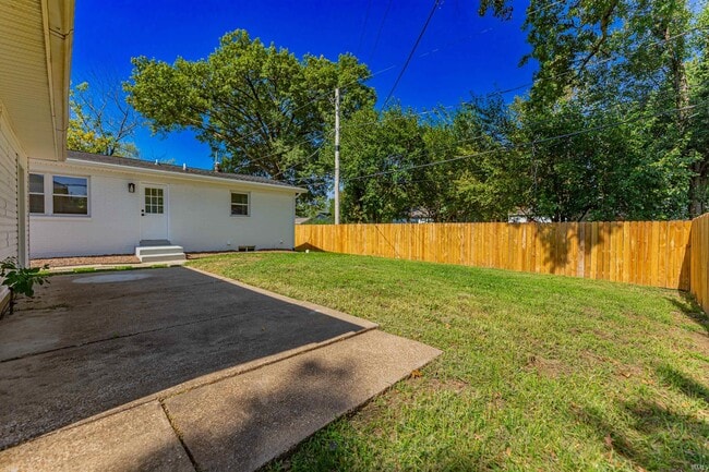 Building Photo - 1719 Crystal Ct
