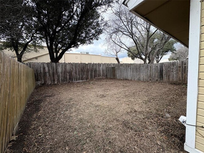 Building Photo - 12814 Hymeadow Dr