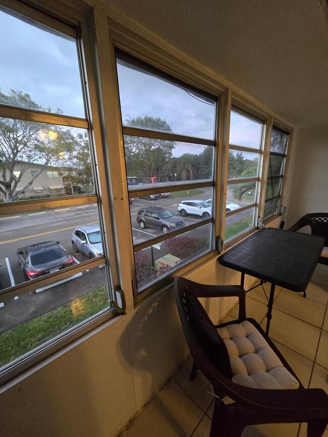 Building Photo - 91 Upminster Crescent