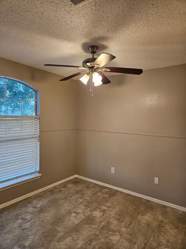 Building Photo - 12357 Tierra Inca Dr