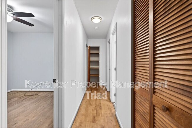 Building Photo - 2312 Bonnie Ln