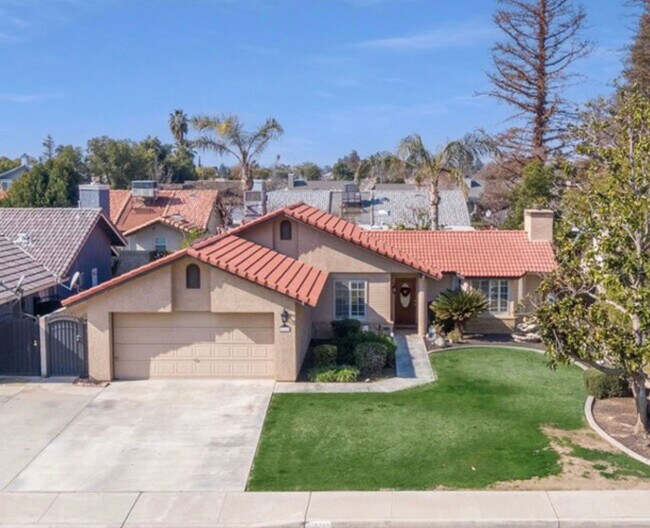 Building Photo - 3721 Abbott Dr