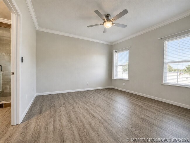 Building Photo - 252 NE Ebbtide Way