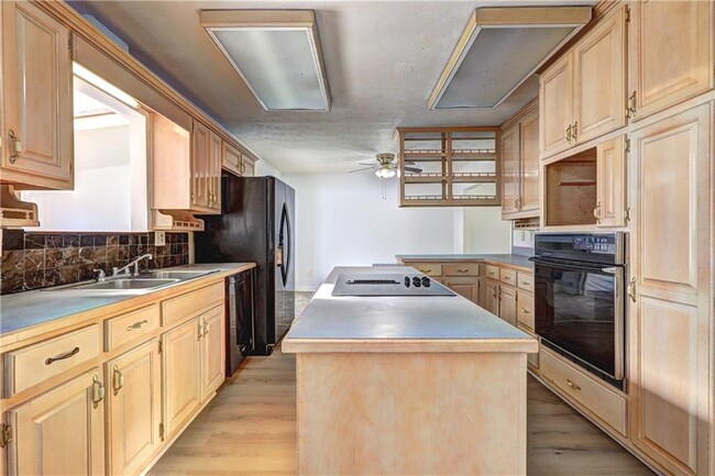 Building Photo - 7309 Rountree Ct