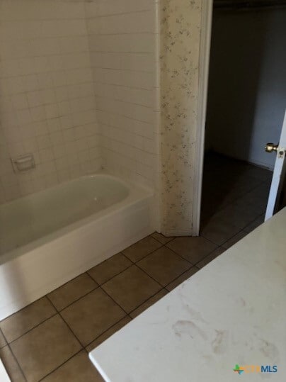 Building Photo - 1702 Sagebrush Dr
