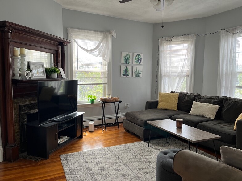 Building Photo - 7 Wheeler St