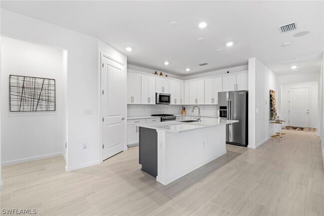 Building Photo - 1854 Amador Ct